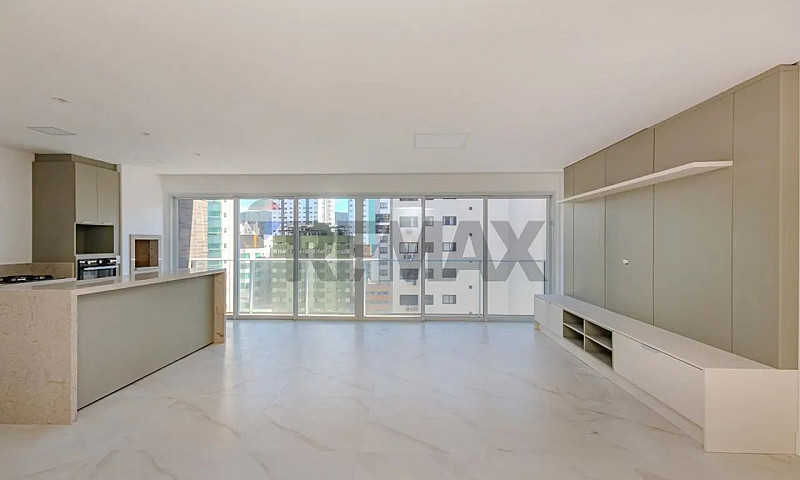 Apartamento 4 Suítes...