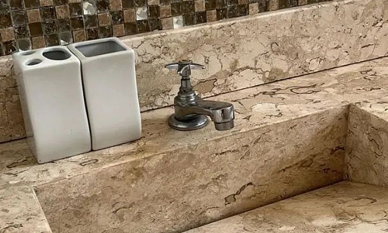 Aluga-Se Apartamento...