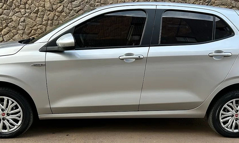 Fiat Argo Drive 1.0 ...
