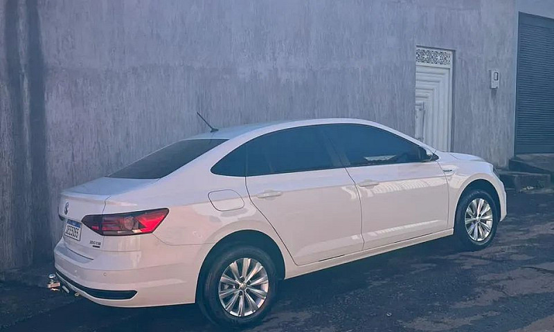 Volkswagen Virtus Co...