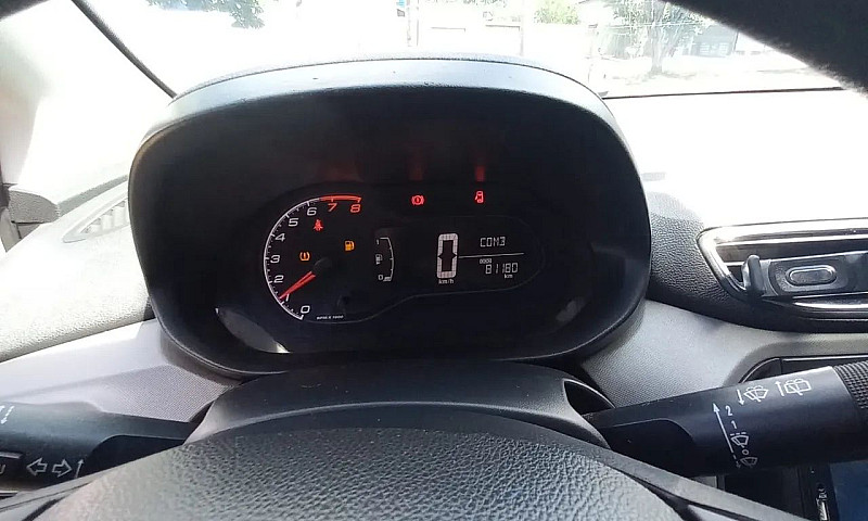 Chevrolet Onix Hatch...