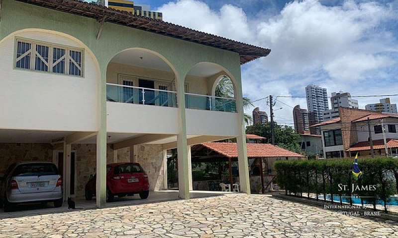 Casa Com 3 Dormitóri...