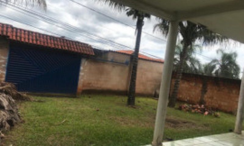 Lote De 960 M2 Em Fr...