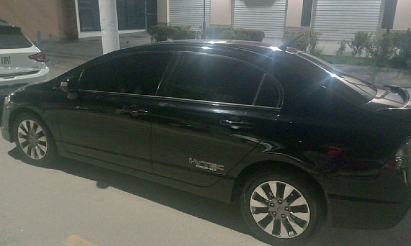 Honda Civic 2010...