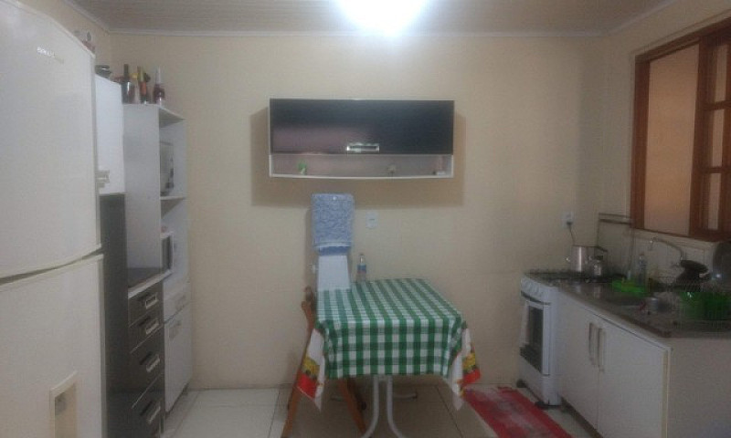 Canoas - Casa Padrão...
