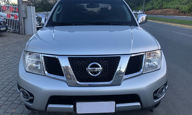 Nissan Frontier Sl 2...