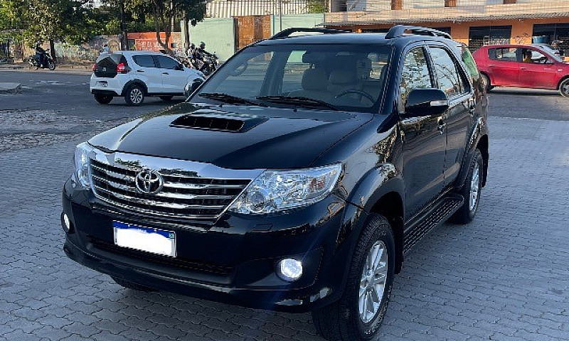 Hilux Sw4 Diesel 7Lu...
