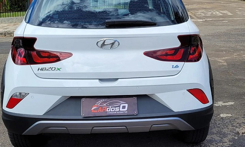 Hyundai Hb20X Evolut...