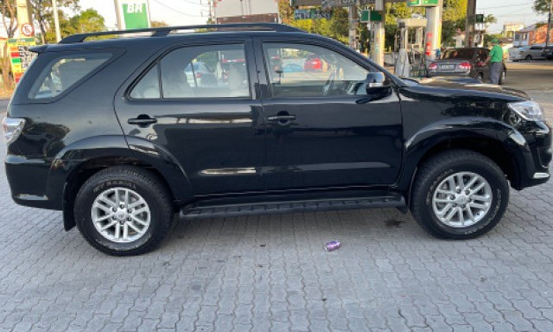 Hilux Sw4 Diesel 7Lu...