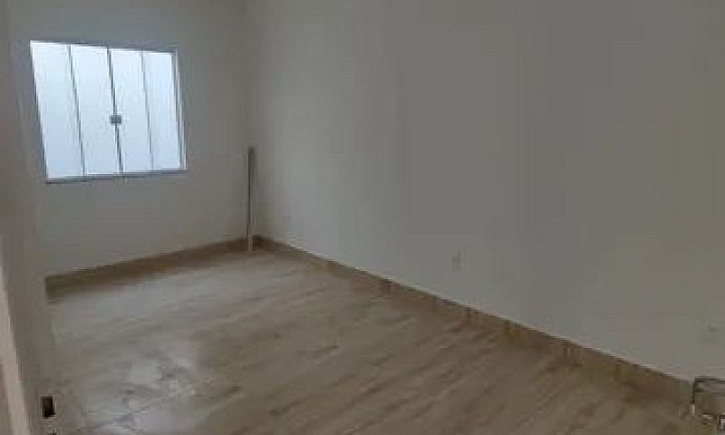 Alugo Casa Nova Em C...