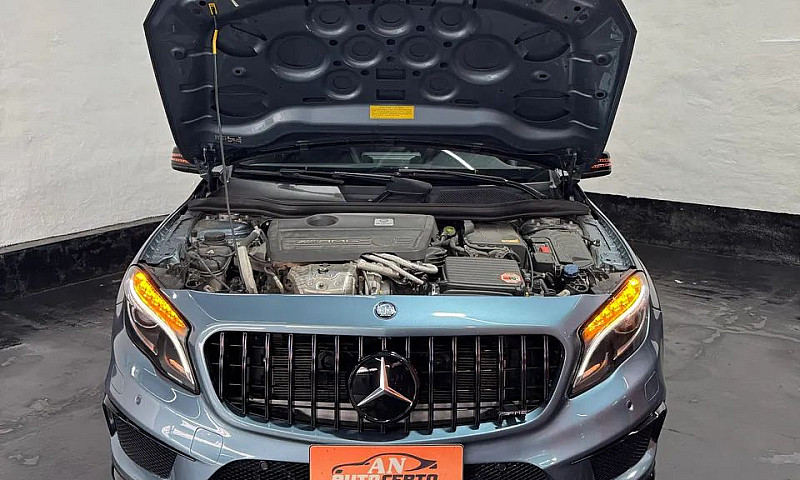 Mercedes-Benz Gla 45...