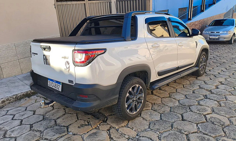 Fiat Strada Ultra 1....