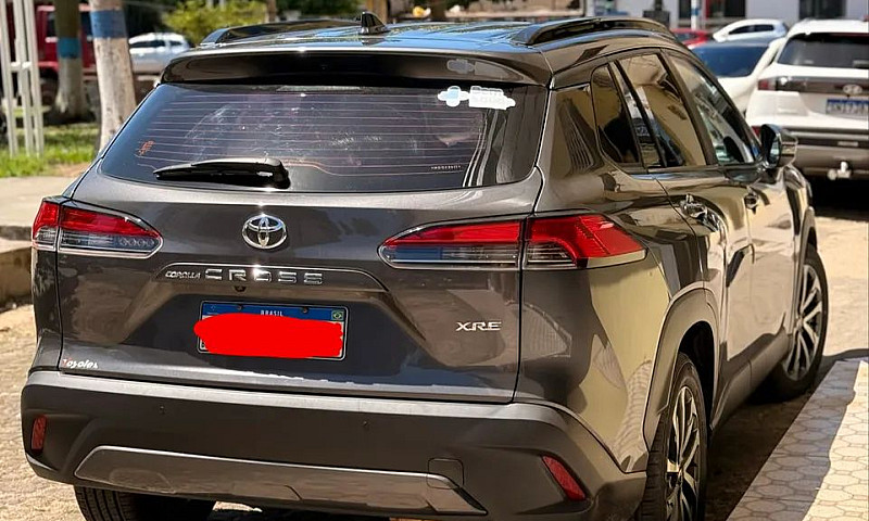 Toyota Corolla Cross...