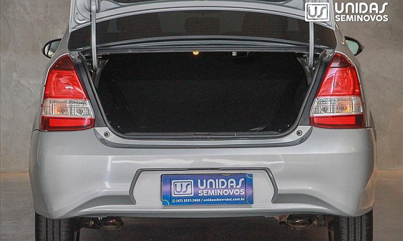 Toyota Etios 1.5 X P...