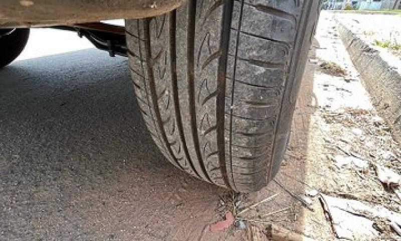 Fiat Strada Hard Wor...
