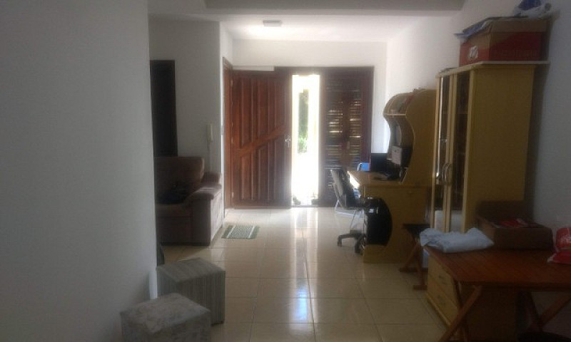 Canoas - Casa Padrão...