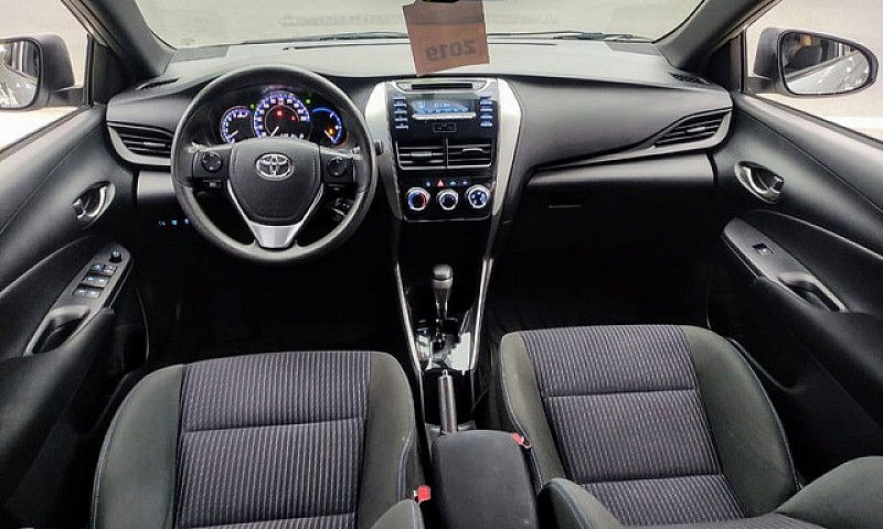 Toyota Etios X 1.3 2...