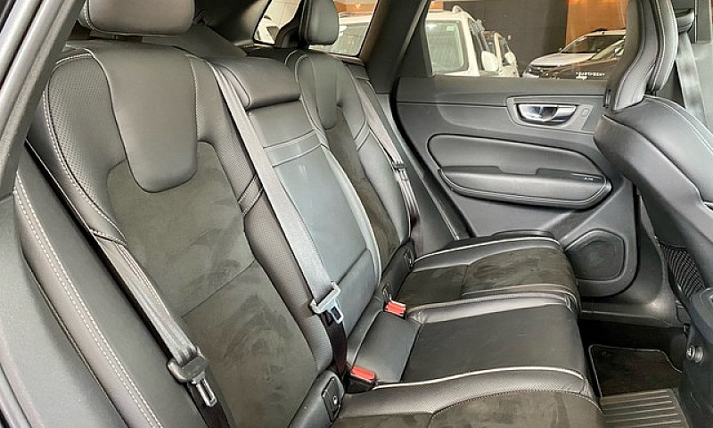 Volvo Xc 60 T-8 R-De...