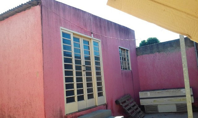 Casa Em Paracatu...