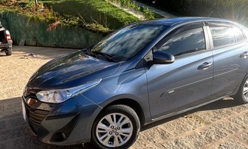 Toyota Yaris 2019 Xl...
