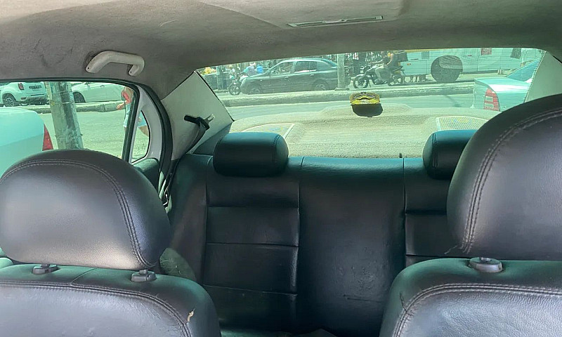 Volkswagen Voyage 1....