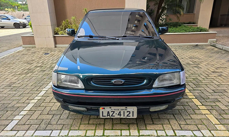 Ford Escort Racer 2....