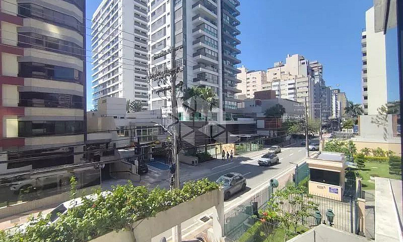 Apartamento 241.5M² ...