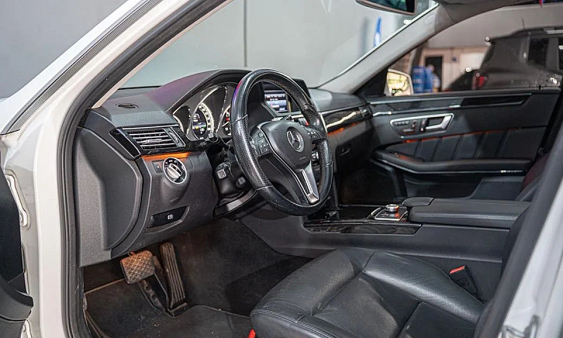 Mercedes-Benz E-250 ...