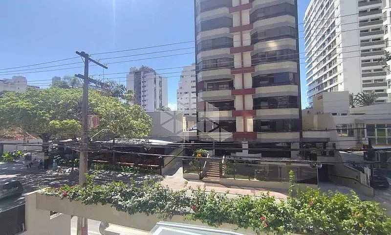 Apartamento 241.5M² ...