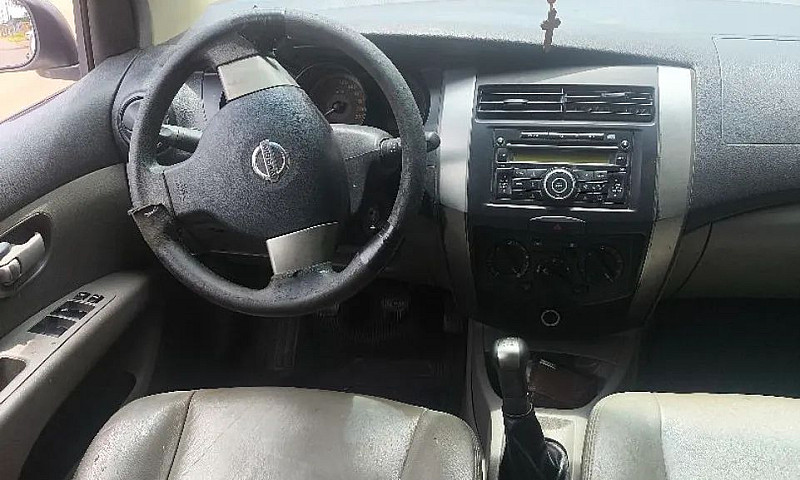 Nissan Livina S 1.6 ...