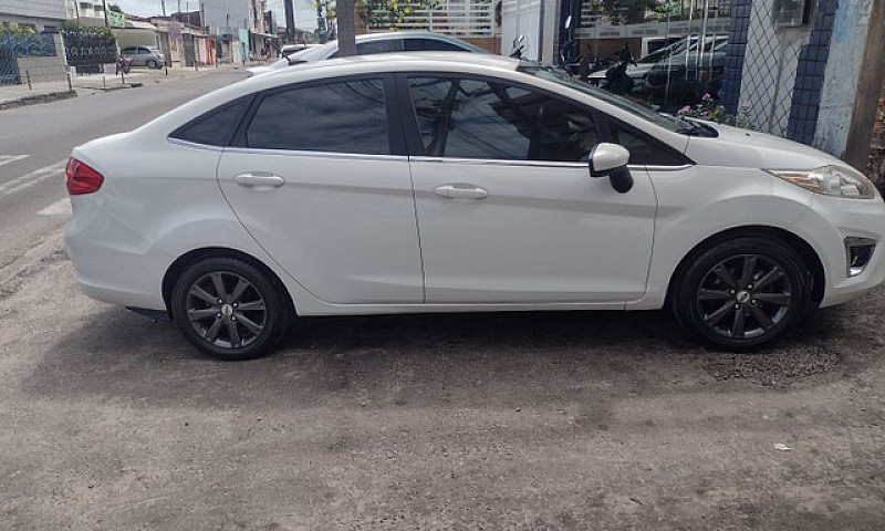 New Fiesta 1.6 Fex...