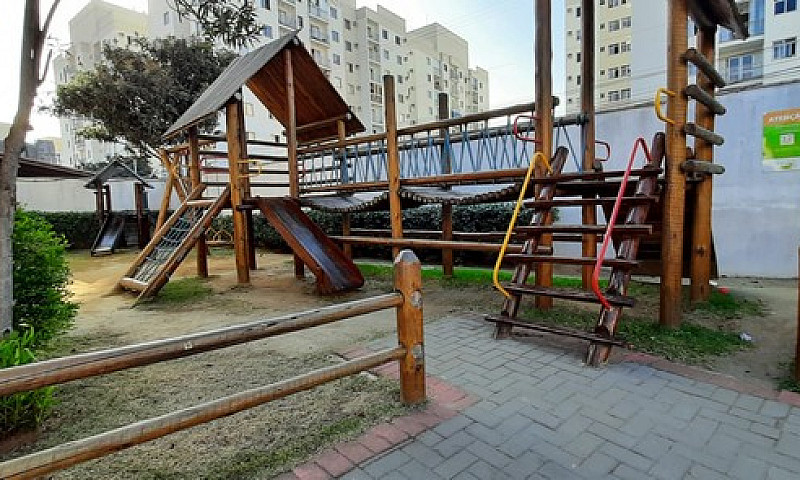 Casa De Condomínio P...