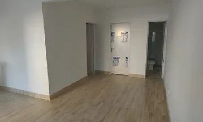 Alugo Casa Nova Em C...