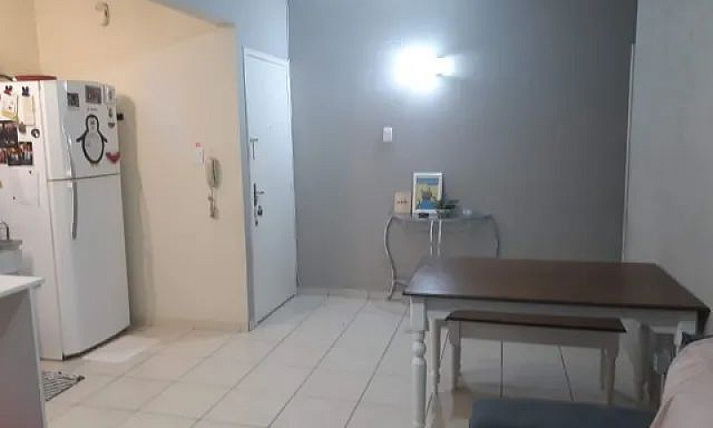Quarto Em Apê Próxim...