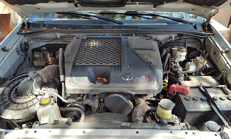 Hilux Srv 3.0 2012 C...