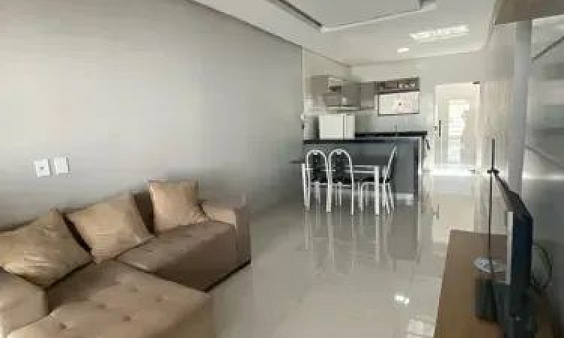 Vendo Essa Casa Com ...
