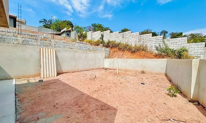 Casa Em Jundiaizinho...