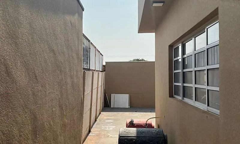 Casa Com Comércio...