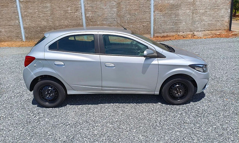 Chevrolet Onix Hatch...
