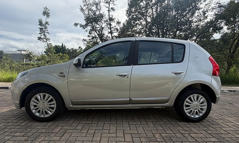 Renault Sandero Vibe...