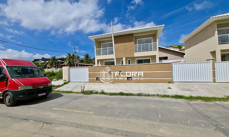 Casa Com 2 Quartos À...