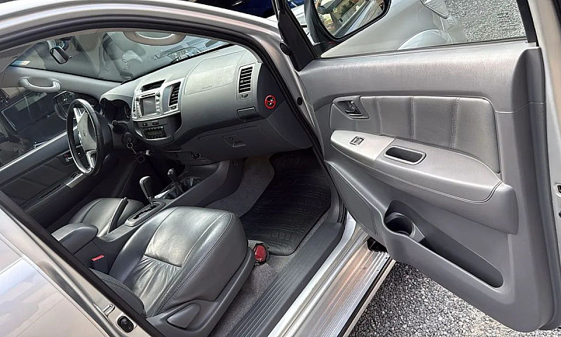 Toyota Hilux Cd Srv ...