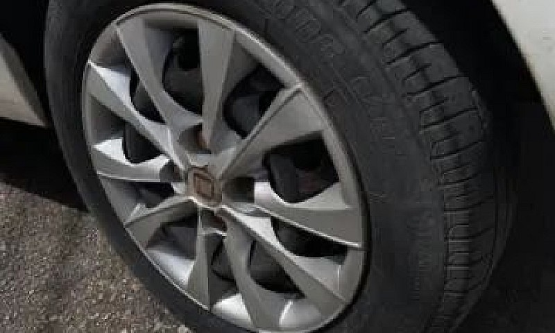 Fiat Mobi Easy On 1....