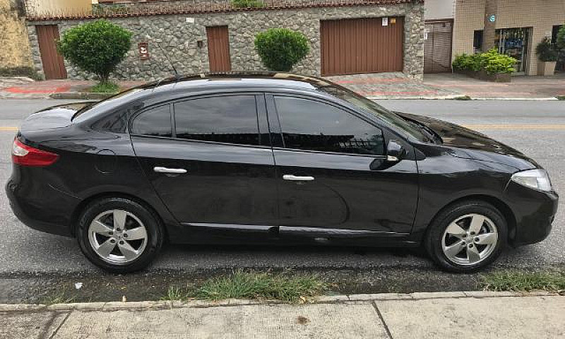 Renault Fluence 2011...