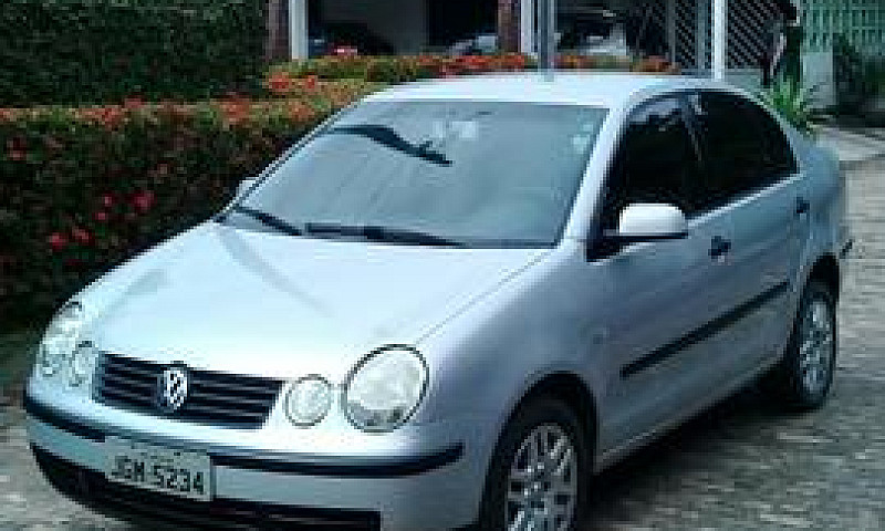 Vendo Polo 1.6...