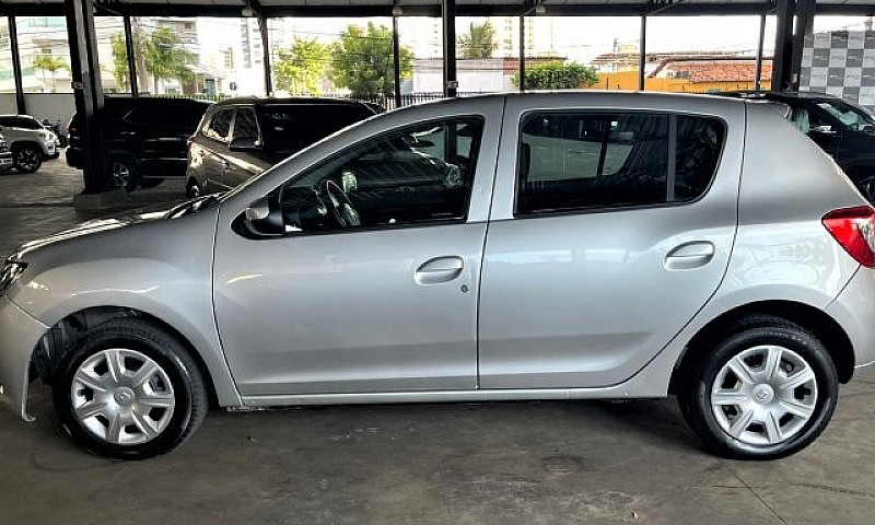 Renault Sandero 2016...