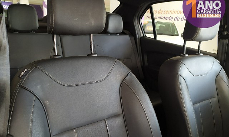 Renault Logan Iconic...