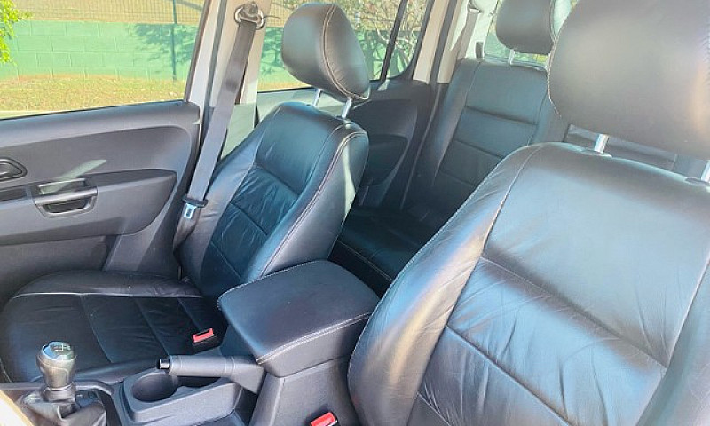 Linda Amarok Mec 4X4...