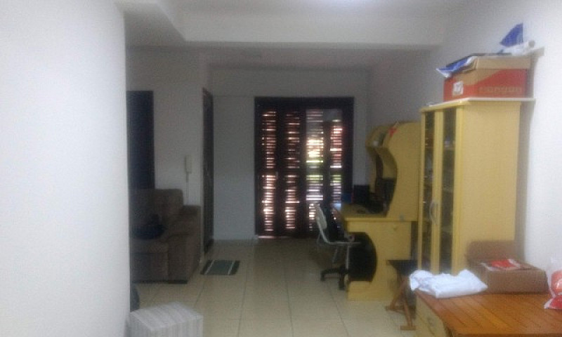 Canoas - Casa Padrão...