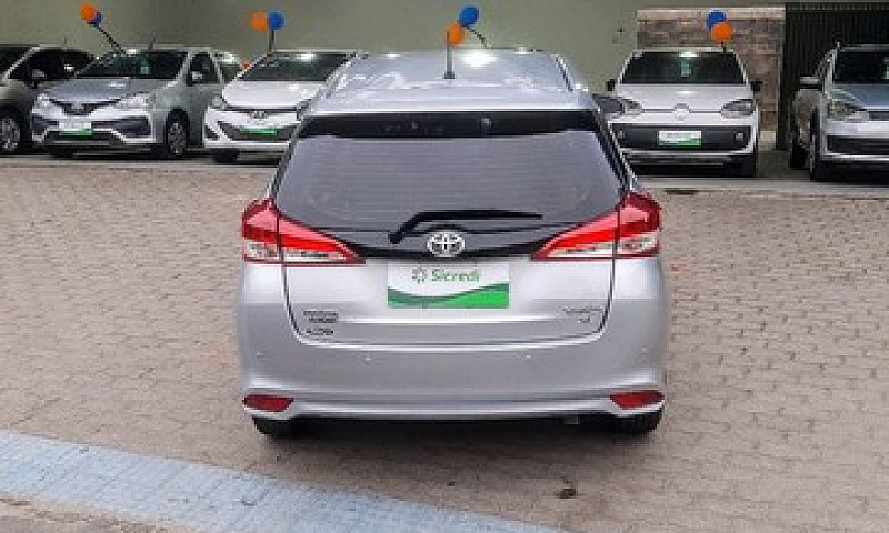 Toyota Etios X 1.3 2...